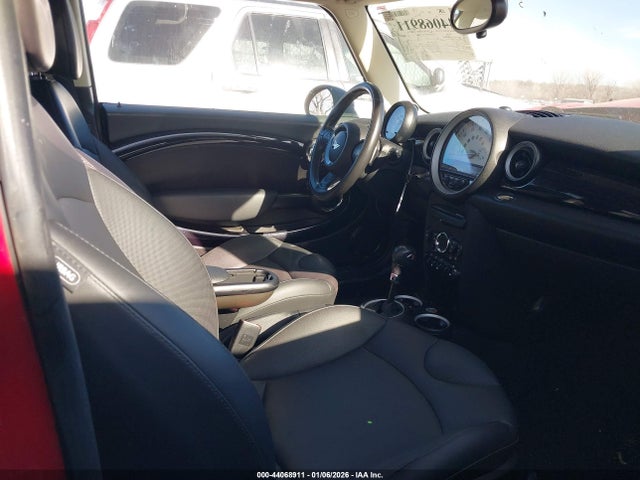 2011 MINI COOPER S CLUBMAN WMWZG3C56BTY35885 Photo 4