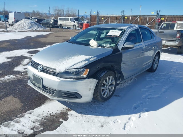 3VWD17AJXEM244268 Volkswagen Jetta 1.8t Se