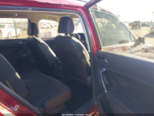 Продажа на аукционе авто 2020 Volkswagen Tiguan 2.0t Se/2.0t Se R-line Black/2.0t Sel, vin: 3VV3B7AX9LM040172, номер лота: 44068952