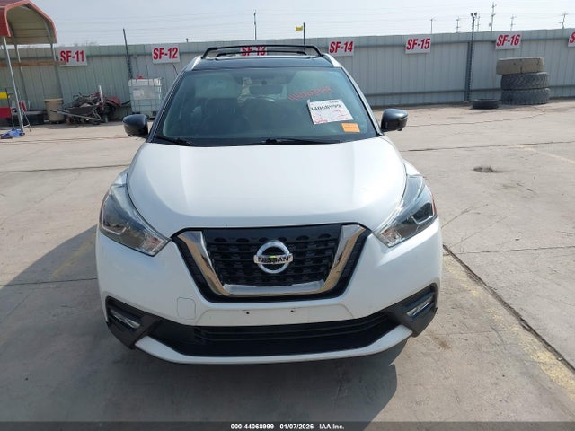 3N1CP5CU8KL499269 Nissan KICKS SR