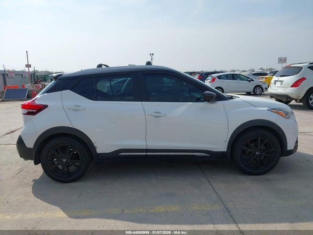 3N1CP5CU8KL499269 Nissan KICKS SR