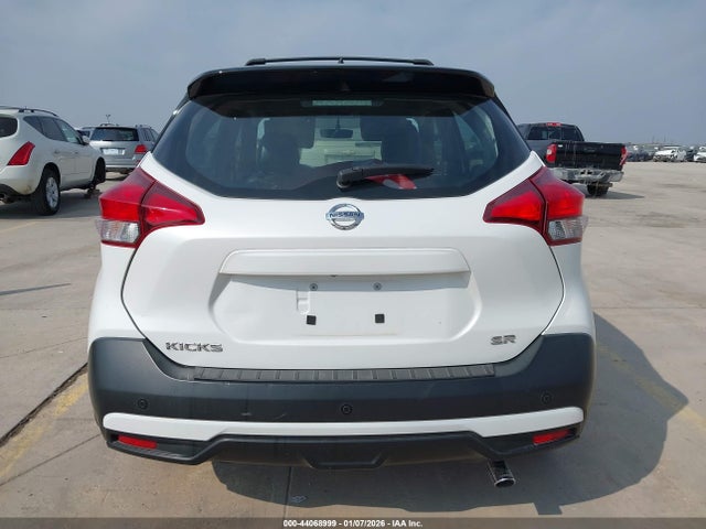 3N1CP5CU8KL499269 Nissan KICKS SR