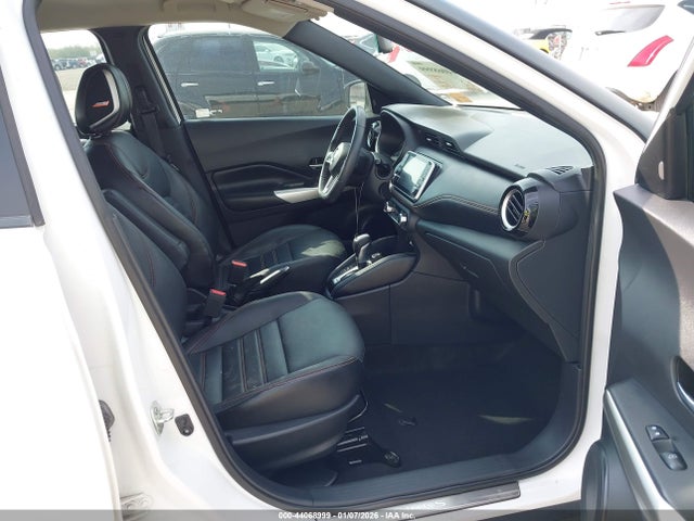 3N1CP5CU8KL499269 Nissan KICKS SR