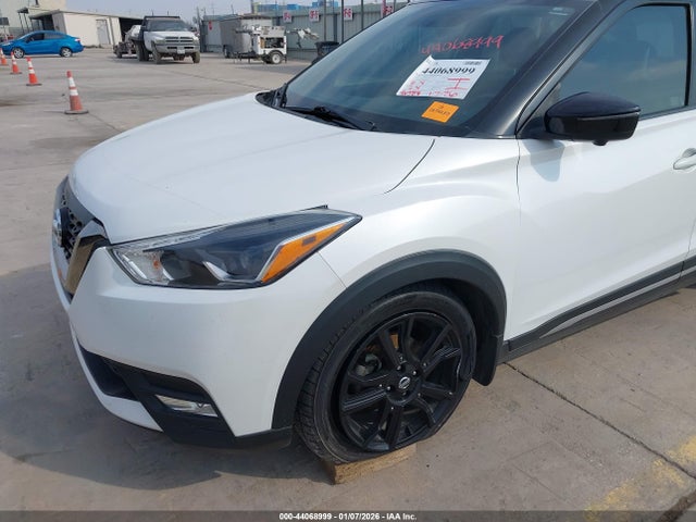 3N1CP5CU8KL499269 Nissan KICKS SR