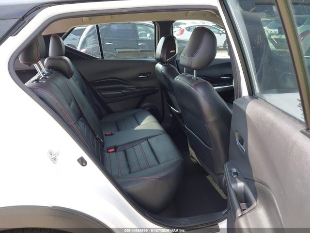 3N1CP5CU8KL499269 Nissan KICKS SR
