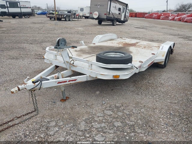 44069021 :رقم المزاد ، 16VCX1827Y1E29380 vin ، 1999 Big Tex Trailer  16' Autohauler مزاد بيع