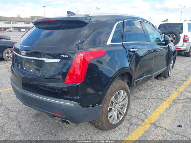 2018 CADILLAC XT5 1GYKNCRS8JZ100919 Photo 3