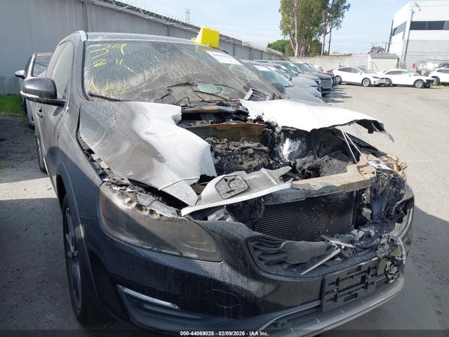 2017 VOLVO V60 CROSS COUNTRY YV440MWK4H1037458