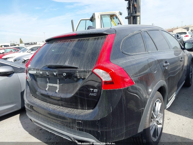 2017 VOLVO V60 CROSS COUNTRY YV440MWK4H1037458 Photo 3