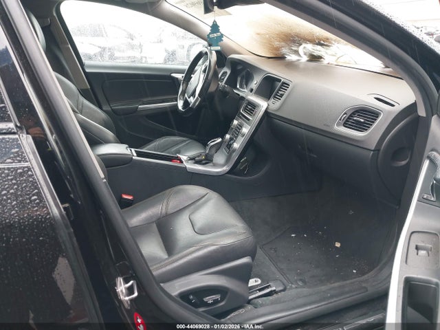 2017 VOLVO V60 CROSS COUNTRY YV440MWK4H1037458 Photo 4
