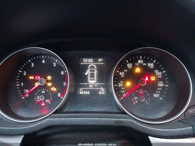 1VWAA7A32JC046042 Volkswagen Passat 2.0t R-line/2.0t S