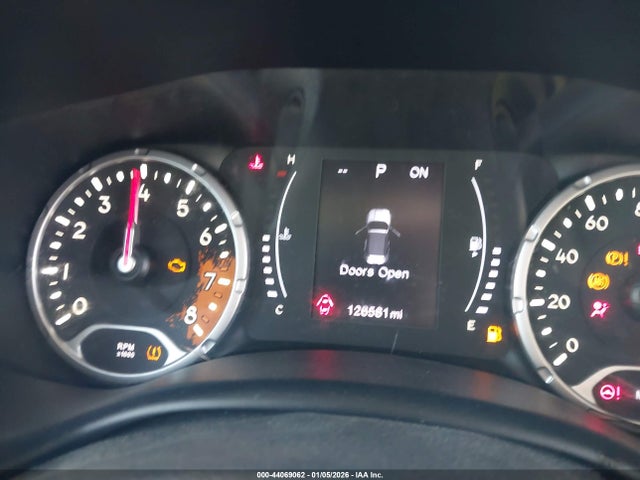 ZACCJABB9HPF16555 Jeep Renegade Latitude Fwd