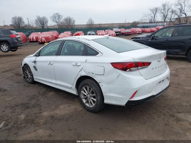 5NPE24AF9JH680477 Hyundai SONATA SE