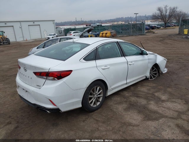 5NPE24AF9JH680477 Hyundai SONATA SE