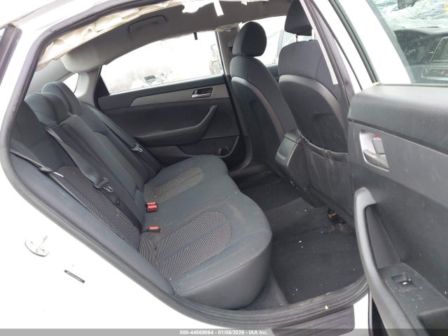 5NPE24AF9JH680477 Hyundai SONATA SE