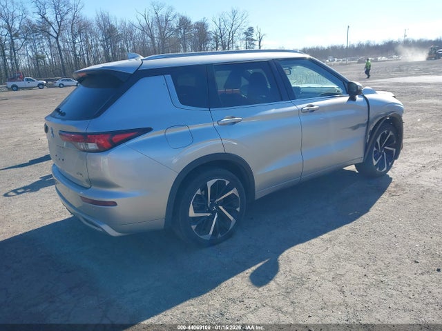 2022 MITSUBISHI OUTLANDER JA4J3VA84NZ058266 Photo 3