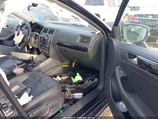 2017 VOLKSWAGEN JETTA 3VWL17AJ1HM292113 Photo 4