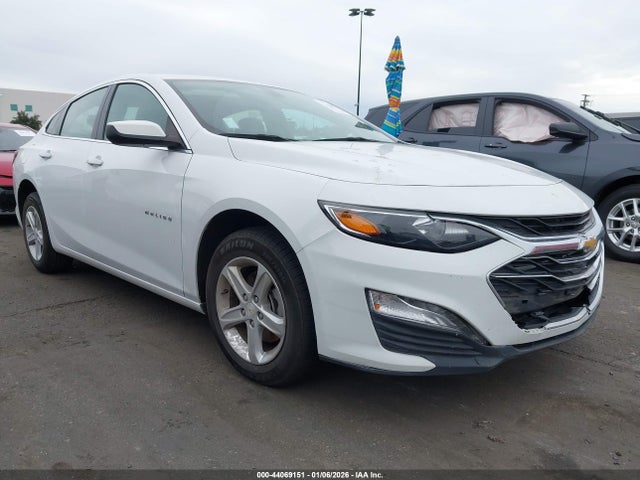 1G1ZD5ST8NF195021 Chevrolet Malibu Fwd Lt
