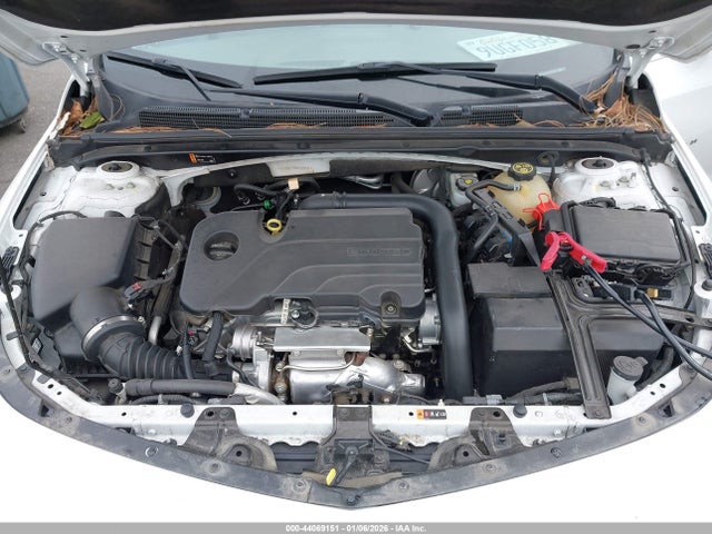 1G1ZD5ST8NF195021 Chevrolet Malibu Fwd Lt