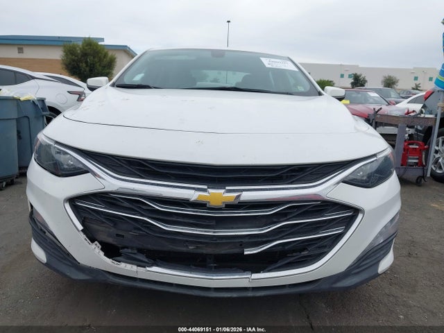 1G1ZD5ST8NF195021 Chevrolet Malibu Fwd Lt