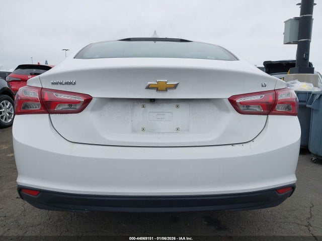 1G1ZD5ST8NF195021 Chevrolet Malibu Fwd Lt