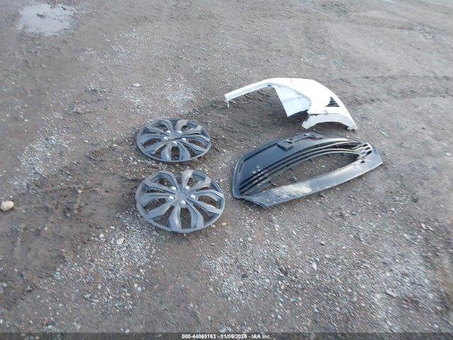 5YFBURHE0HP620043 Toyota COROLLA LE