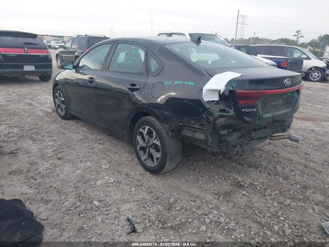 3KPF24AD4KE109746 KIA Forte Lxs