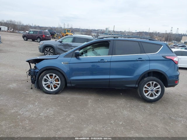 1FMCU9GD9JUC24100 Ford ESCAPE SE