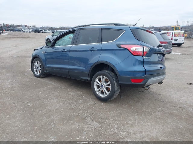 1FMCU9GD9JUC24100 Ford ESCAPE SE