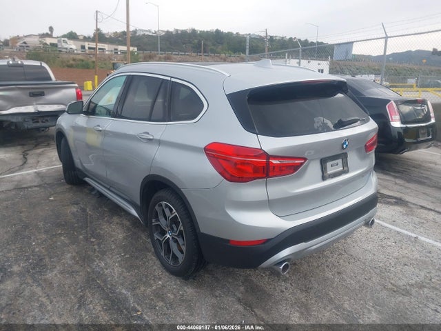 2021 BMW X1 WBXJG7C0XM5S25736 Photo 2