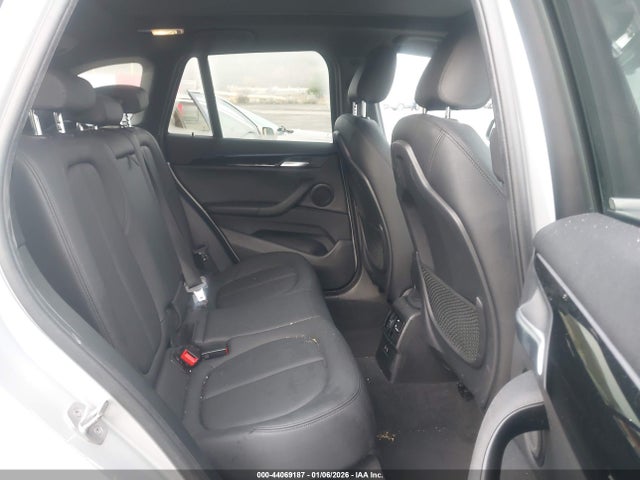 2021 BMW X1 WBXJG7C0XM5S25736 Photo 7