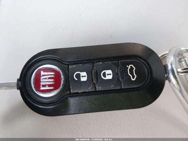 2017 FIAT 500 3C3CFFCR4HT530273 Photo 10