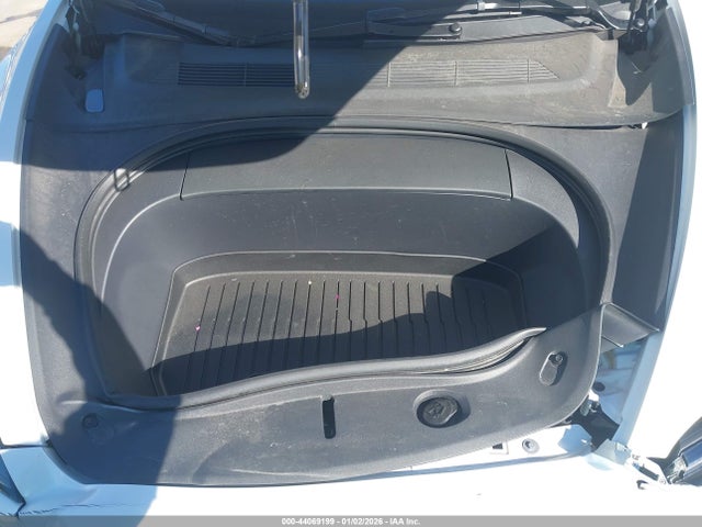 2024 TESLA MODEL 3 5YJ3E1EB6RF792488 Photo 9