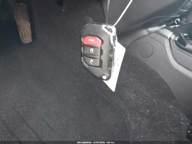 2019 JEEP WRANGLER 1C4HJXAN4KW682027 Photo 10