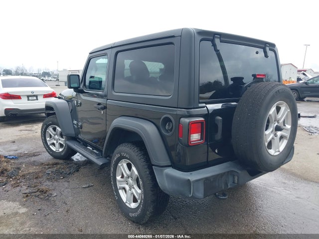 2019 JEEP WRANGLER 1C4HJXAN4KW682027 Photo 2