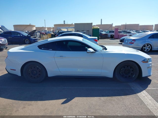 Ford Mustang Ecoboost 2018 1FA6P8TH8J5107054 Image 14