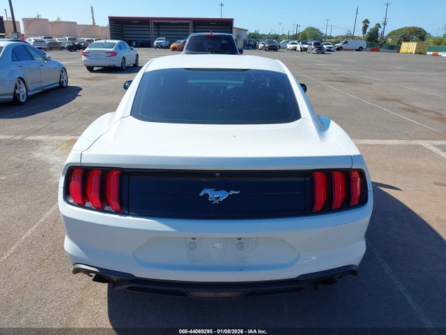 Ford Mustang Ecoboost 2018 1FA6P8TH8J5107054 Image 17