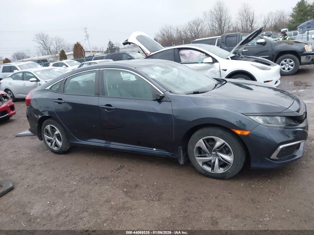 Продаж на аукціоні авто 2019 Honda Civic Lx, vin: 2HGFC2F64KH525586, номер лоту: 44069335