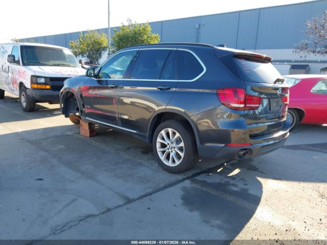 2016 BMW X5 5UXKR2C56G0H42710 Photo 2