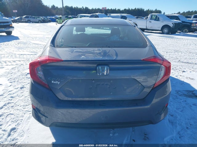 Honda Civic Lx 2018 2HGFC2F5XJH563944 Image 16