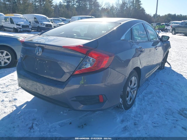 Honda Civic Lx 2018 2HGFC2F5XJH563944 Image 4