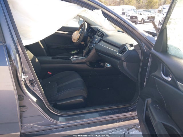 Honda Civic Lx 2018 2HGFC2F5XJH563944 Image 5