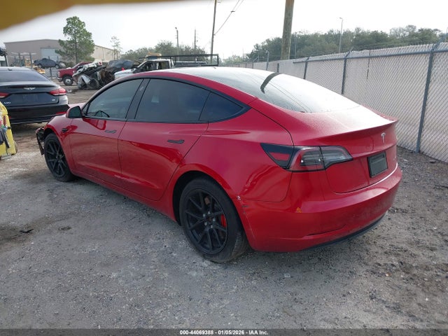 2021 TESLA MODEL 3 5YJ3E1EB1MF093164 Photo 2