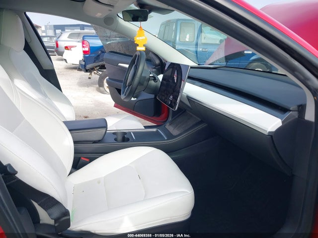 2021 TESLA MODEL 3 5YJ3E1EB1MF093164 Photo 4