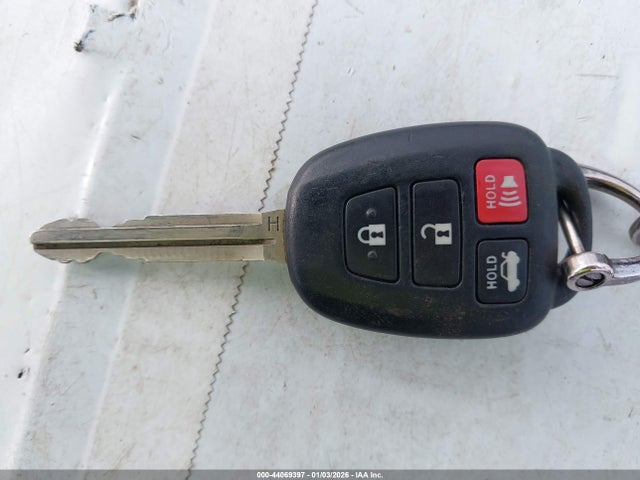 Toyota COROLLA LE 2017 2T1BURHE1HC858404 Image 11