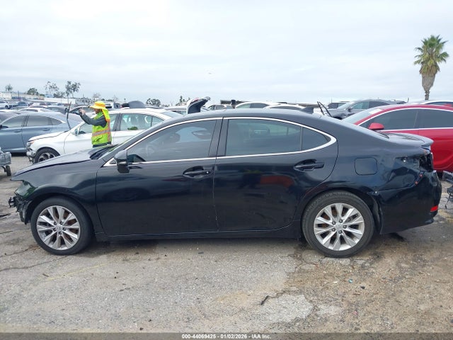 Lexus ES 300H 2015 JTHBW1GG7F2094812 Image 13