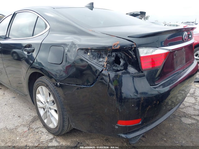 Lexus ES 300H 2015 JTHBW1GG7F2094812 Image 18