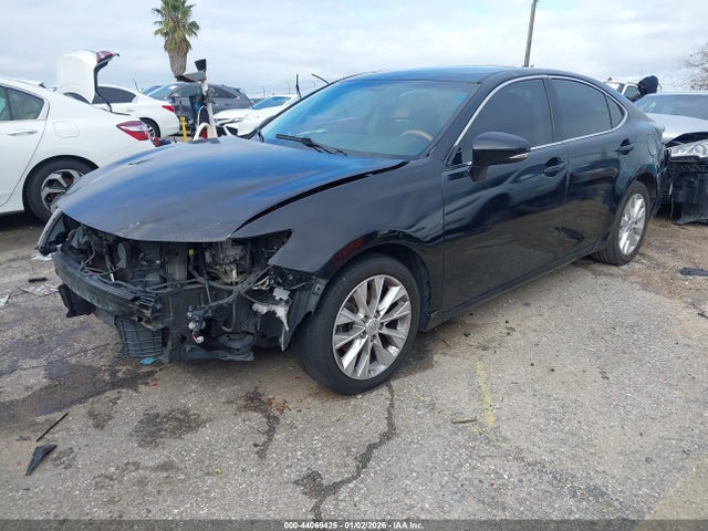 Lexus ES 300H 2015 JTHBW1GG7F2094812 Image 2