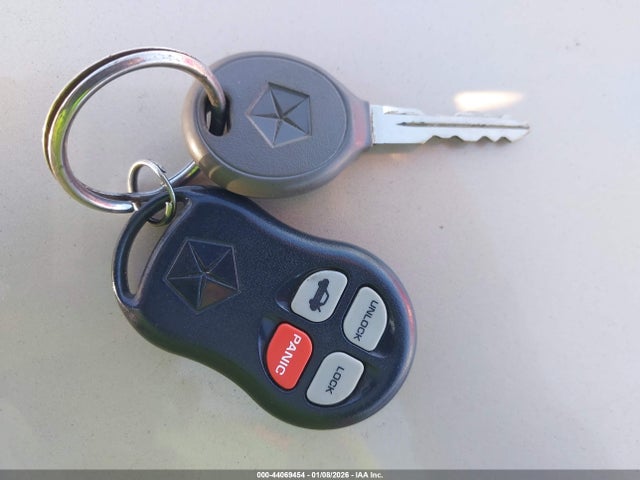 44069454 :رقم المزاد ، 3C3EL55H1WT264854 vin ، 1998 Chrysler Sebring Jxi مزاد بيع