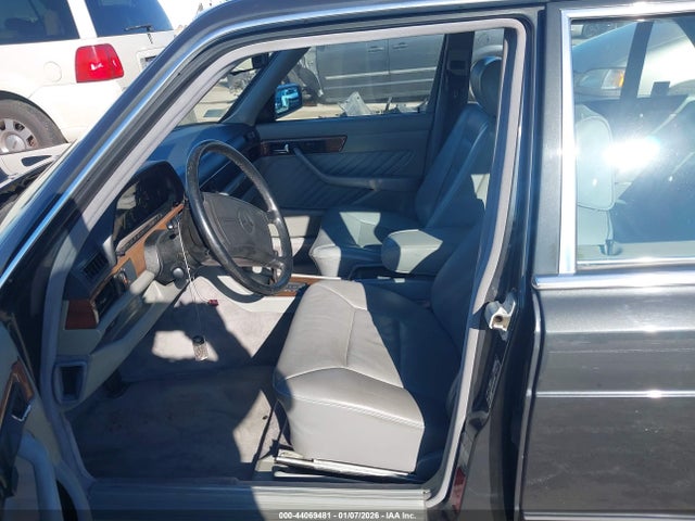 Продаж на аукціоні авто 1989 Mercedes-benz 420 Sel, vin: WDBCA35EOKA487955, номер лоту: 44069481